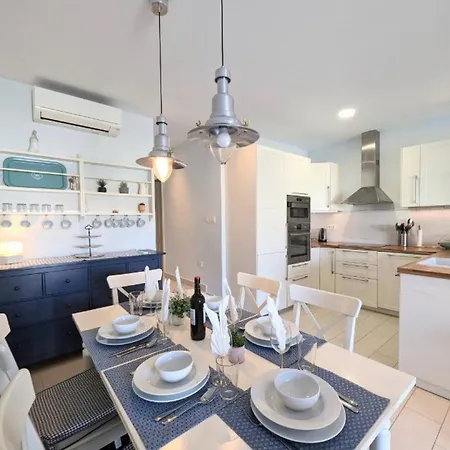 R-54 Vista Jardin Дом отдыха